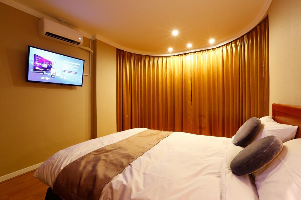 Anmyeondo Plaza Hotel Taean Extérieur photo