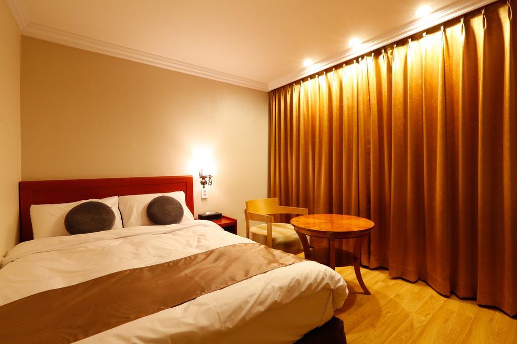 Anmyeondo Plaza Hotel Taean Extérieur photo